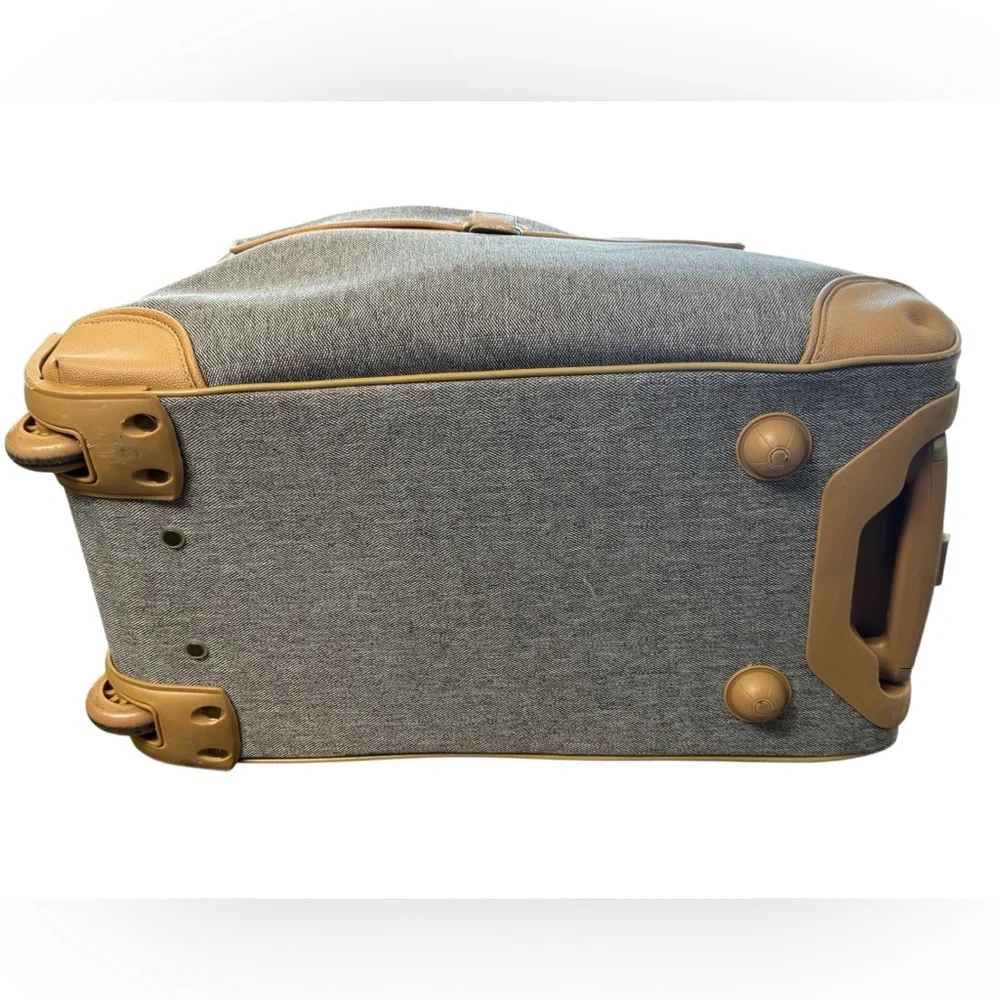Stylish Nicole Miller New York Gray Weekender Duffel Bag Rolling Luggage Combo